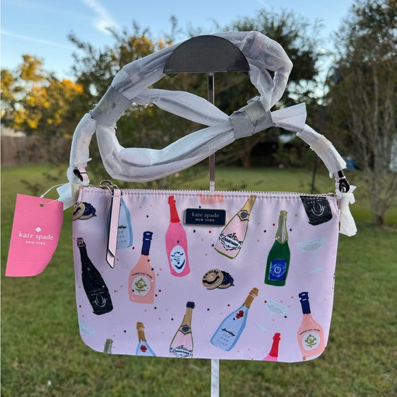 kate spade Handbags - Kate Spade New York Dawn Triple Gusset Crossbody Bag